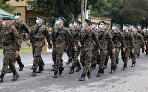 Grudziądz I Grupa W Centrum Szkolenia Logistyki żołnierze Legii