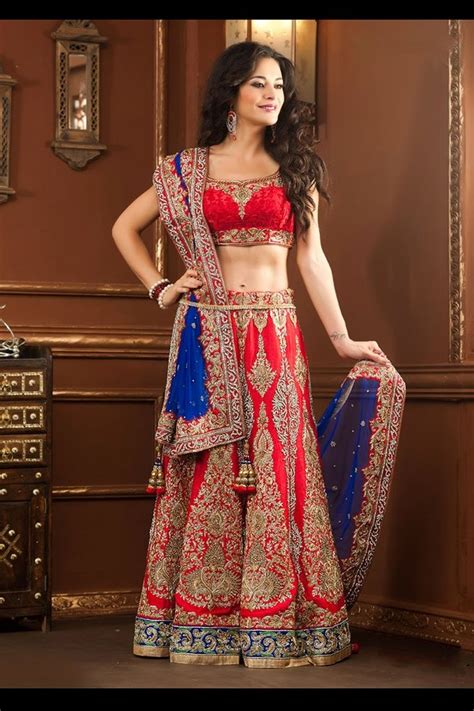 Pin By Athul On Aaaa Indian Dresses Indian Outfits Indian Bridal