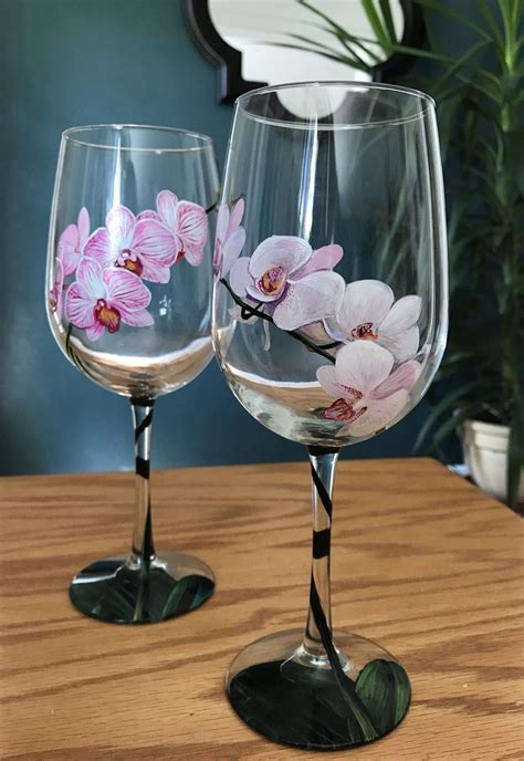 Orchid Hand Painted Wine Glass Flower Tropical Wedding Etsy Hand Painted Wine Glass Wine