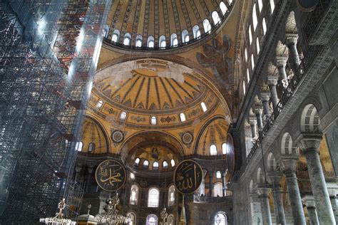 Can you wear jeans in Hagia Sophia? 2