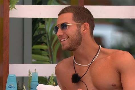 Love Island Viewers Slam New Villain As They Back