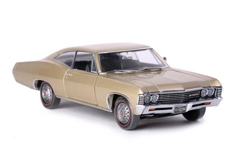 Ertl American Muscle Authentics Chevy Impala Ss Gold In