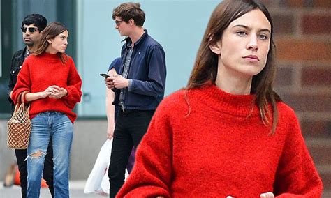 Alexa Chung Revisits Romance With Matt Hitt In Nyc Daily Mail Online