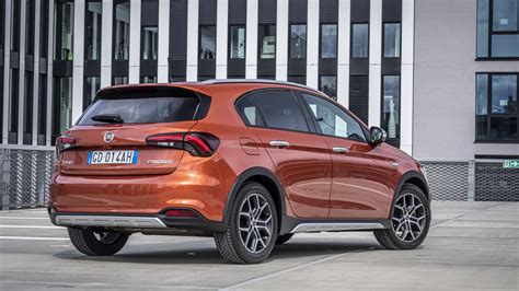 Fiat Tipo Cross 2021 Prova Prezzi Consumi E Opinioni