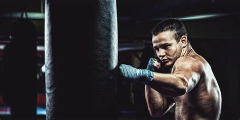 Wer bei seinem hausbau klopft und hämmert, sollte rundherum gut versichert sein. Boxtraining für Zuhause: Ausrüstung & Trainingsplan