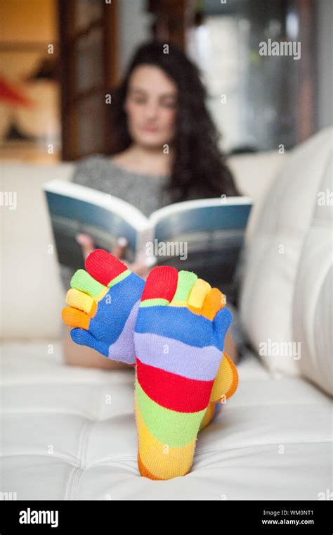Woman Couch Reading Hi Res Stock Photography And Images Alamy