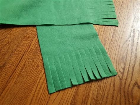 How To Make An Easy No Sew Fleece Fringed Scarf Fleece Scarf Pattern Sewing Fleece Fleece Scarf