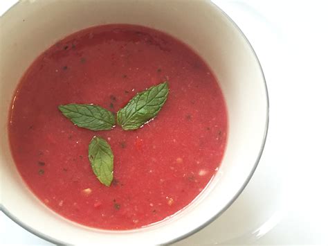 Gaspacho de tomates concombre et pastèque