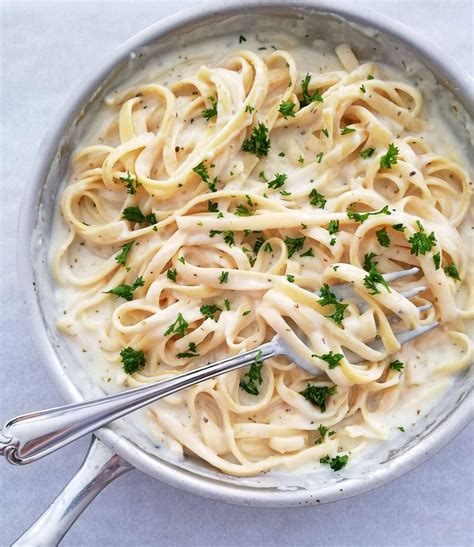 Creamy Fettuccine Alfredo Eats Delightful