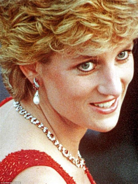 Diana S Rainbow Of Rare Stones Her Favourites Were Fakes Daily Mail Online