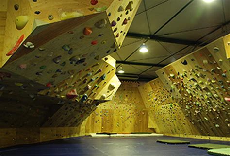 Видео narasaki tomoa 楢崎智亜 ifscクライミングワールドカップ八王子 канала tabishigure〜旅しぐれ. Jungle Gym｜CLIMBERSはクライミング、ボルダリングをテーマにした ...