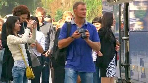 russian tourists return to georgia despite 2008 war bbc news