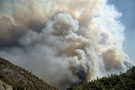 Deadly Northern California Wildfire Grows By Two Thirds Overnight We