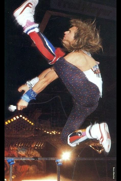 468 887 tykkäystä · 3 802 puhuu tästä. This man was a Goddamn acrobat! | David lee roth