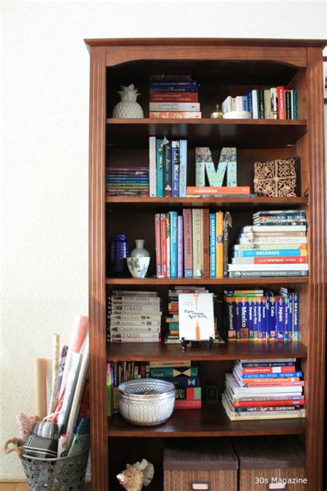 5 Tips How To Organize Your Bookshelves 30s Magazine