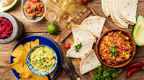 Creamy melted cheese brings sweet corn and spicy jalapeño together with a nice pop of brightness from lime juice and cilantro in this easy dip inspired by classic mexican street corn. Costco's Street Corn Dip Has Shoppers Drooling