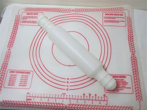 Tupperware Pastry Mat And Rolling Pin Vintage Tupperware Tupperware