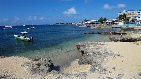 Scotiabank, 44 king street west, toronto on, m5h 1h1, canada Cayman Islands (Caribbean): George Town - Grand Cayman ...