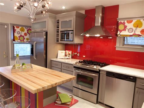 This year, modern countertops made with quartz are an oncoming trend that is bright and vivid in any kitchen; Cheap Kitchen Countertops: Pictures, Options & Ideas | HGTV
