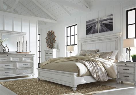 We break down the whitewashed look step by step, whether it's for your bedroom dresser or kitchen table. Kanwyn Whitewash King Panel Bedroom Set | Evansville ...