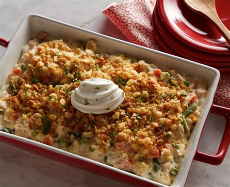 There are so many ways you can incorporate chicken broth in your favorite recipes (bbq marinade, snacks or you can enjoy your easy parmesan chicken just like that or add our delicious sour cream topping! Sour Cream Chicken Casserole - Daisy Brand - Sour Cream ...