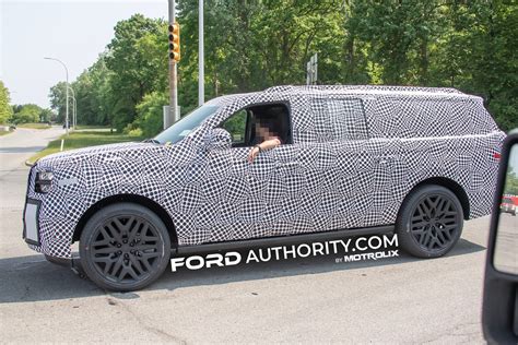 2025 Ford Expedition Will Feature Redesigned Taillights
