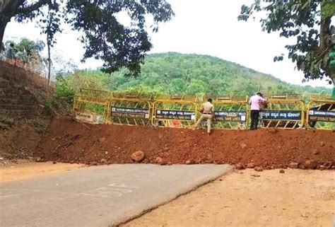 Karnataka kerala border map / list of districts of kerala wikipedia : Kerala government's decision to shut its border with ...