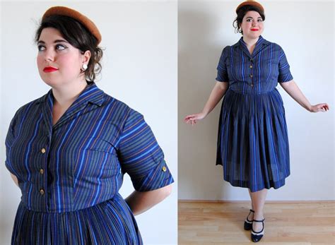 Plus Size Vintage Dress 1940s Blue Pleated Striped Dress With