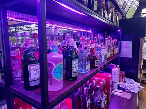 Happy Hour in Chiang Mai | Freerolls Sports Bar and Restaurant