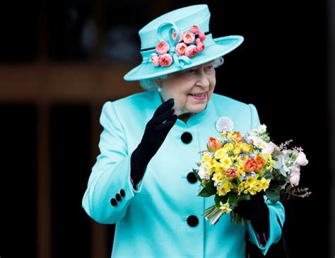 Queen Elizabeth Birthday Why Does She Have 2 Birthdays Metro News