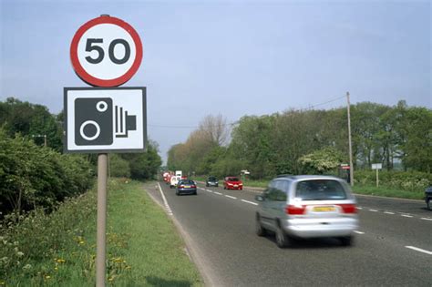 Uk Driving Law You Can £1 000 Fine For Going Under The Speed Limit Here’s How To Avoid