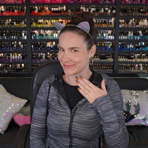 Simply Nailogical Pets Celebrity Pets