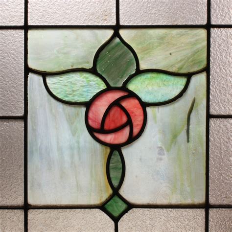 Beautiful Antique American Stained Glass Window With Rose C Early 1900s Nsg75 Rw For Sale