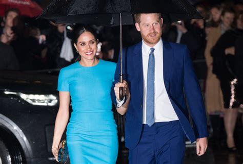 Someone when he or she is busy. Royal Fans Think Meghan Markle Pushed Prince Harry Out of ...