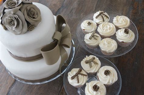 Taarten Van Pien Fotopost Bruidstaart Cupcakes