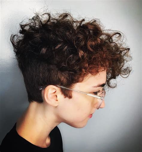 50 Absolutely New Short Wavy Haircuts For 2021 Hair Adviser