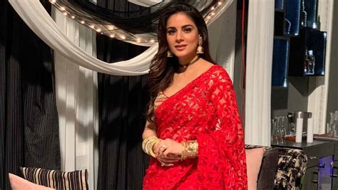 Kundali Bhagyas Shraddha Arya Creates Her Own Post Wedding Look Iwmbuzz