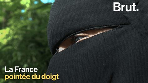 Video Interdiction Du Niqab Dans Lespace Public La Loi Française Pointée Du Doigt Par Lonu