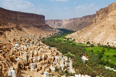 Les Richesses Culturelles Du Yémen Côtoient Une Nature Sauvage Aux
