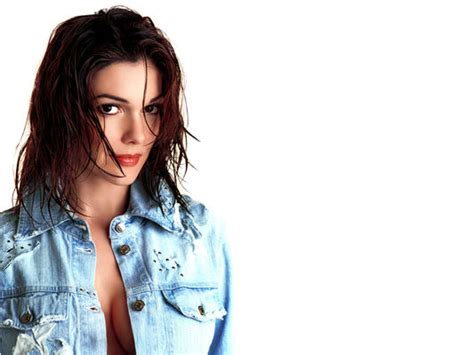 What is this message about? Poze Laura Harring - Actor - Poza 4 din 143 - CineMagia.ro