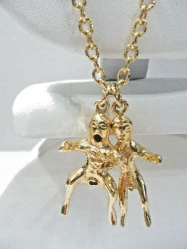 EROTIC LOVERS NUDE ANATOMICALLY CORRECT VINTAGE COUPLE NECKLACE