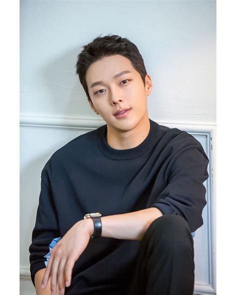2019 baeksang arts awards | best new tv actor (come and hug me) 2018 mbc drama awards. Jadi Main Lead di Drama Rom-Com, Ini 10 Potret Memesona ...