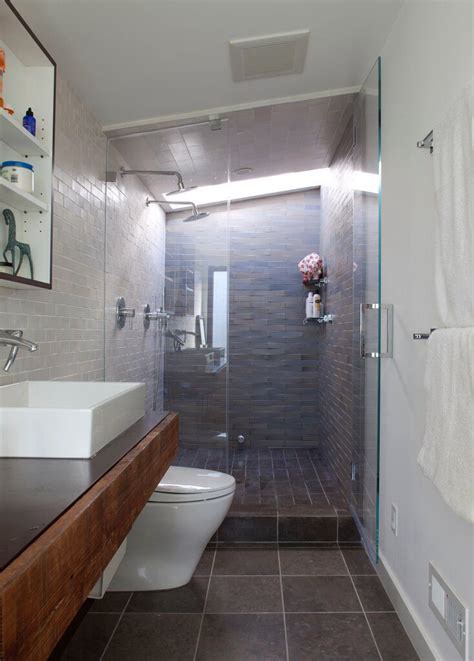 Small bathrooms can be a design and decorating challenge, but with the right combination of fixtures, surfaces, colors, decor and lighting, it's possible to create the illusion of a much larger space. 1000+ images about Small narrow bathroom ideas for Boulder ...