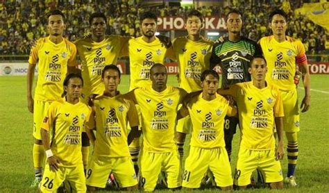 Dari pentas premier league, manchester city. HASIL Pertandingan Persegres vs Persela Tadi Malam, Liga 1 ...