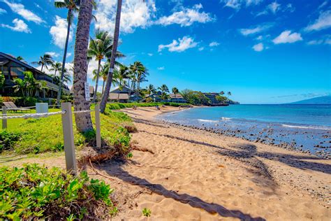 Kahana Village Vacation Rentals: West Maui Beachfront Property Tour: Hawaii