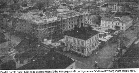Fastigheten på södermalmstorg 8 är ett flerfamiljshus byggt 1702. Flyttat hus i Gävle på 1950-talet, varför? - av Ulf Kriström