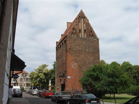 Opis wszystkich turystycznych atrakcji kołobrzegu od ścieżek rowerowych, przez plażę, zabytki i ofertę kulturalną. Baszta Prochowa Kołobrzeg - Miaster.pl