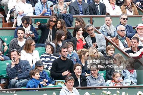 Loge Lacoste Photos And Premium High Res Pictures Getty Images