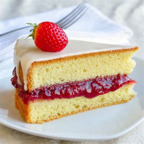 Strawberry Vanilla Sponge Cake Rock Recipes