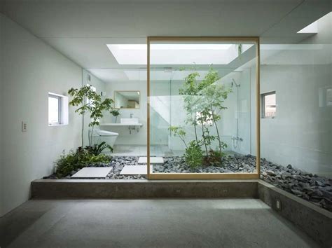 Japanese Style Zen Bathroom With Courtyard Interior Design Ideas